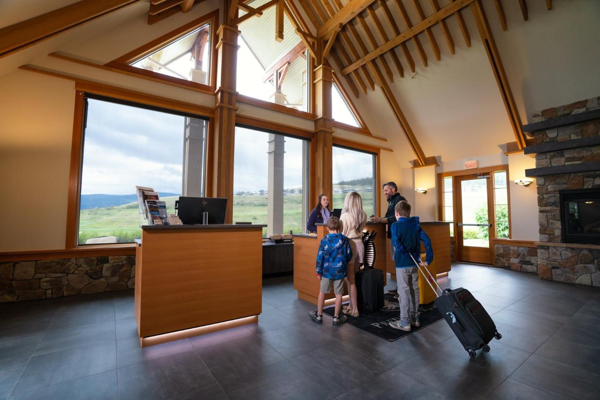 Predator Ridge Resort Vernon Ngoại thất bức ảnh